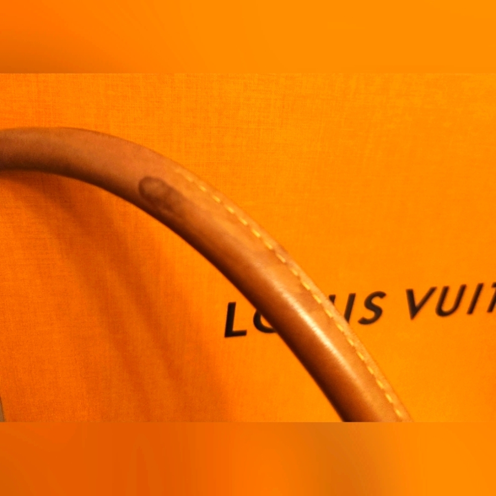 Amazing Condition! LV Monogram Looping GM Shoulder Bag. - Picture 9 of 16